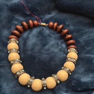 Elegant Wooden and Cream Beaded Necklace